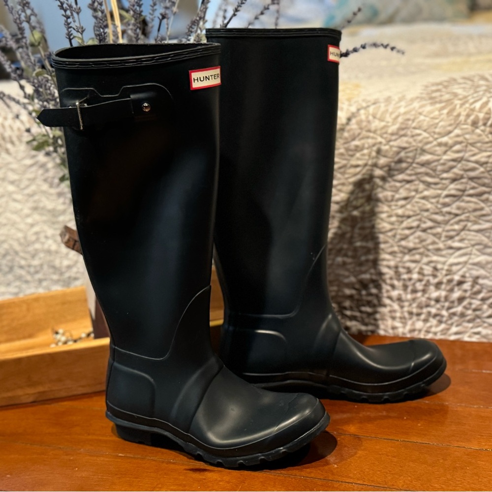 Hunter Tall Rain Boots - Navy